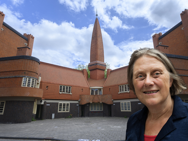 Alice Roegholt on Amsterdam’s Working-Class Palaces